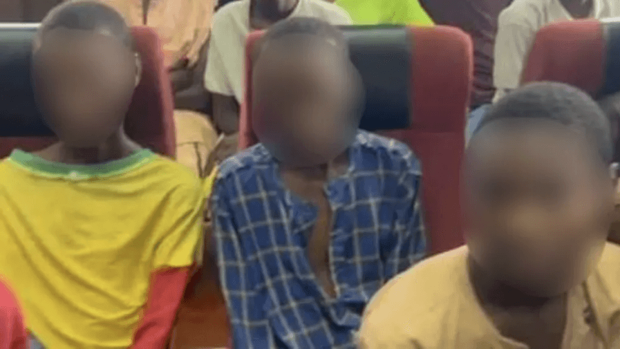 Nigerian children who collapsed in court released