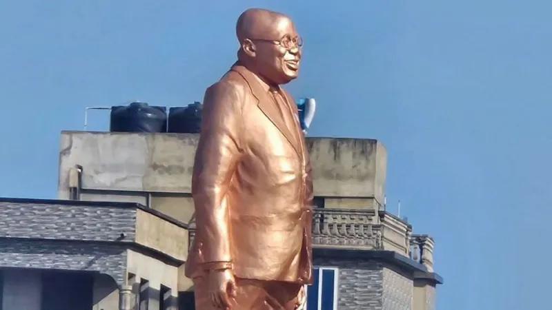 Statue of ex-Ghana President Akufo-Addo destroyed