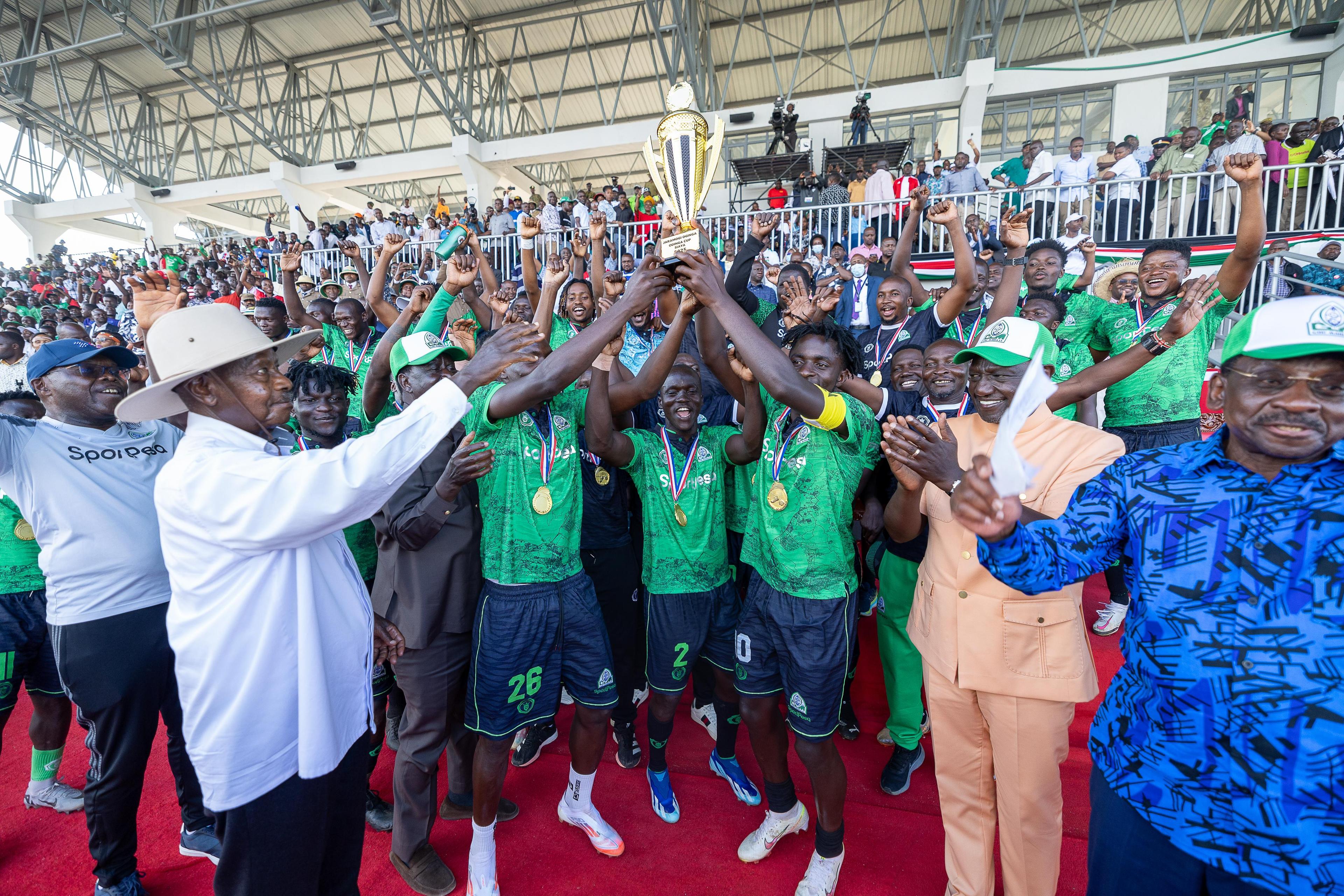 Ruto, Raila donate Sh3 million to Gor Mahia FC and Kitara FC