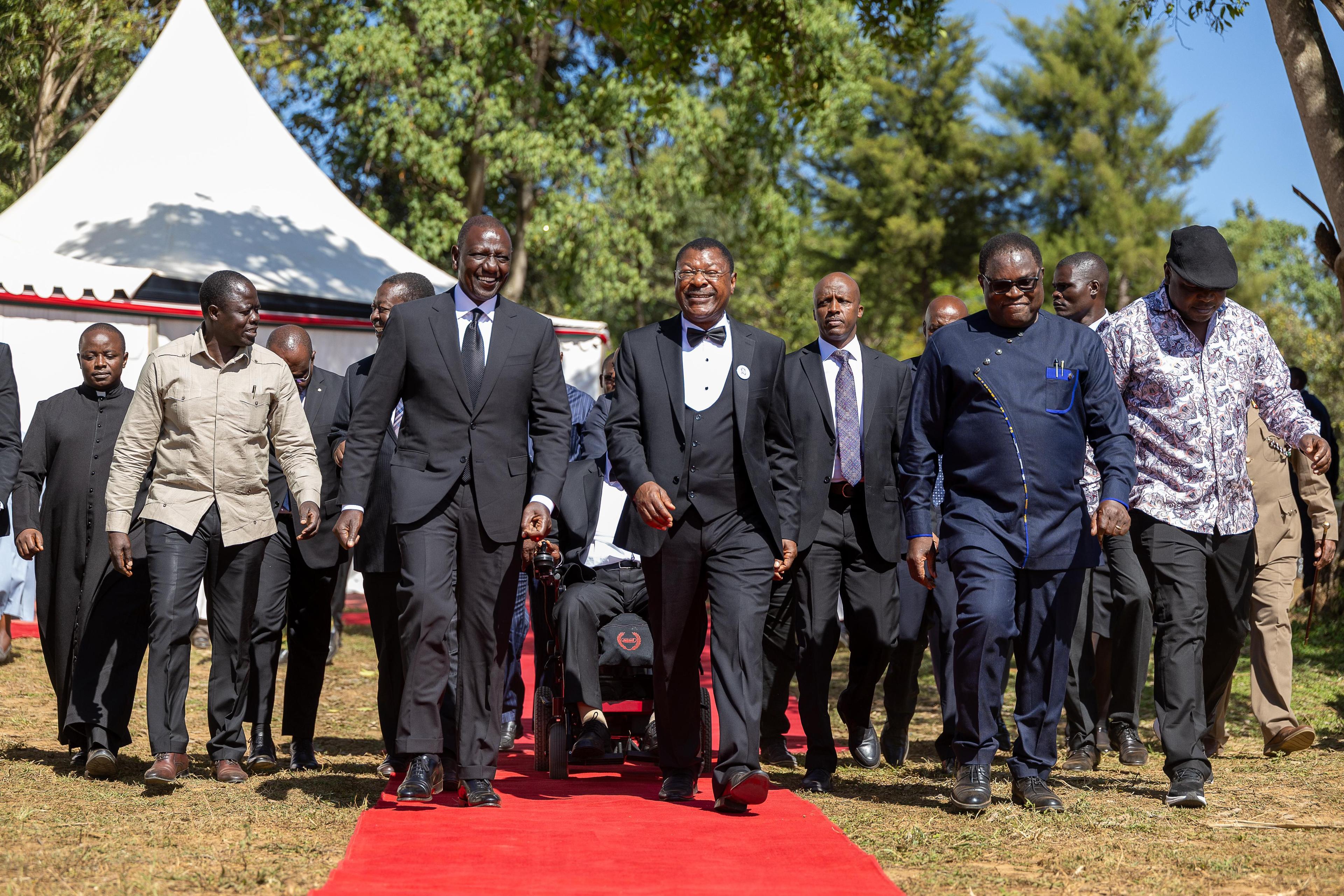 Ruto arrives in Kabuchai for Wetang'ula's mother burial