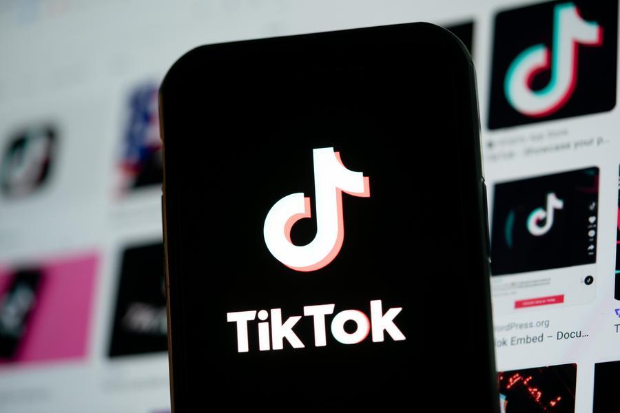 TikTok resumes service in U.S. hours after going dark