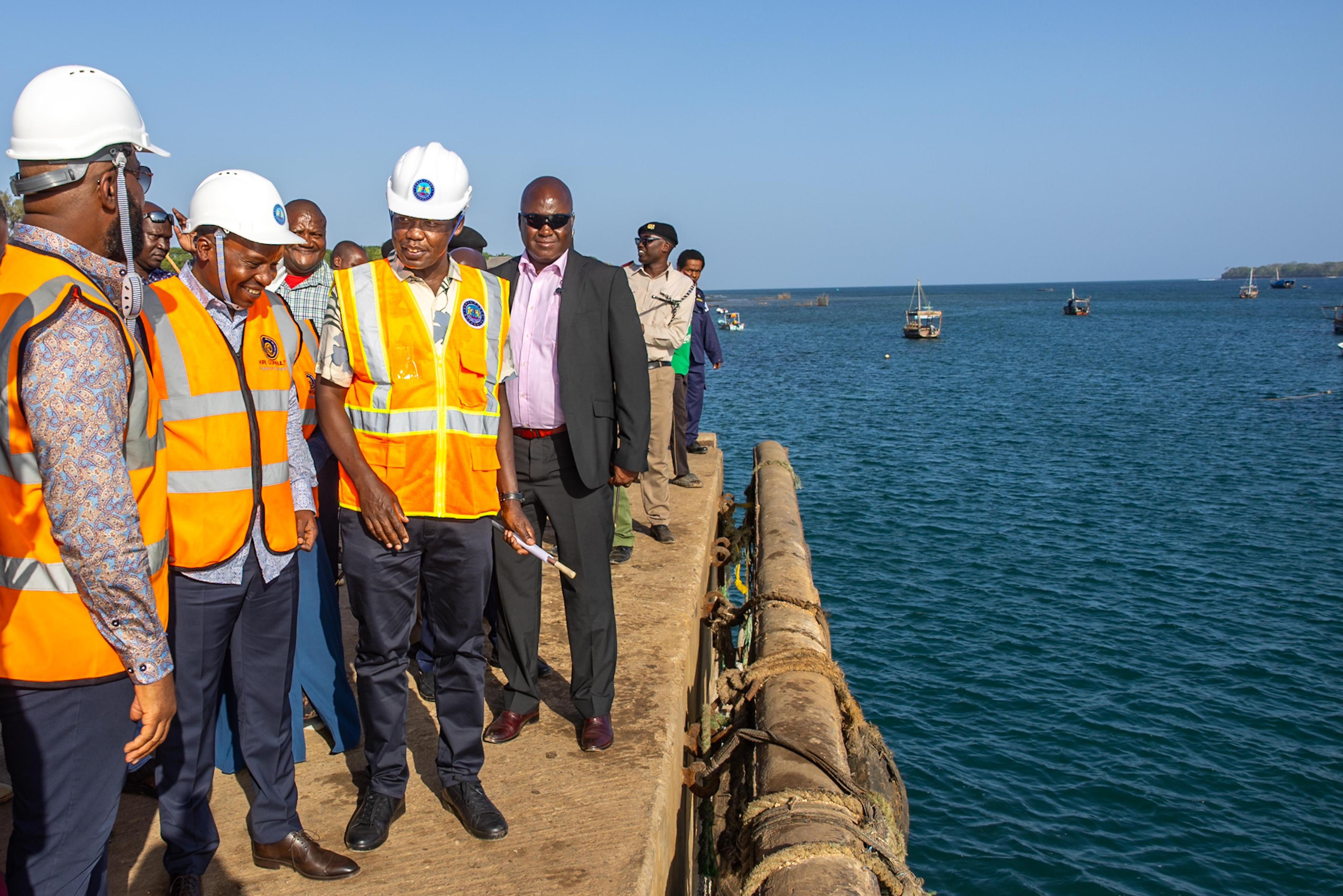 [PHOTOS] Kindiki inspects Sh2.6bn Shimoni Fish Port