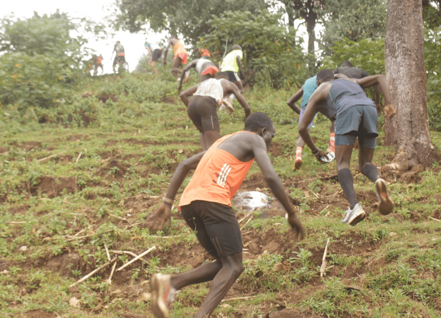 Cheruiyot, Chepng'etich bag Barng'etuny Mountain Running Race in Nandi