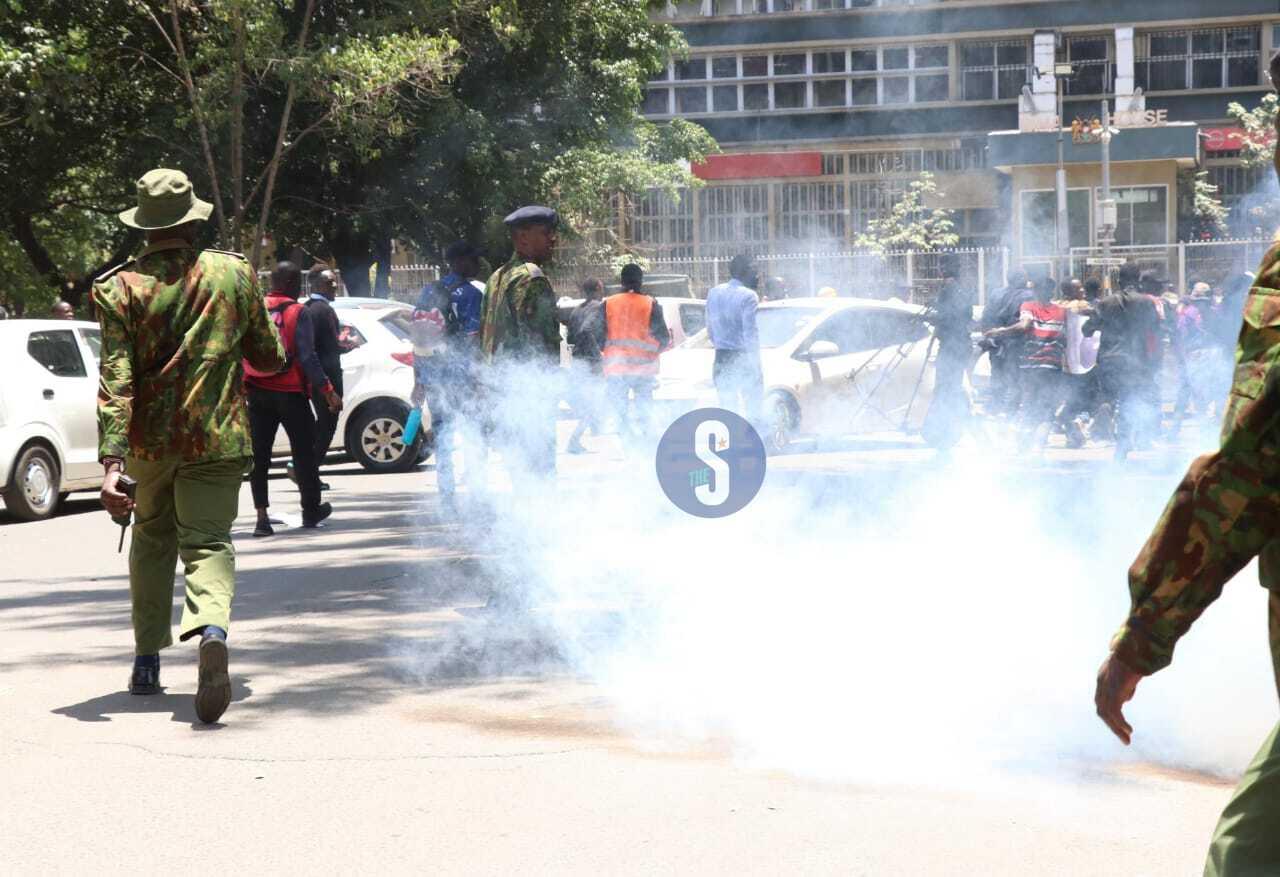 Police lob teargas to disperse TUK students during protest