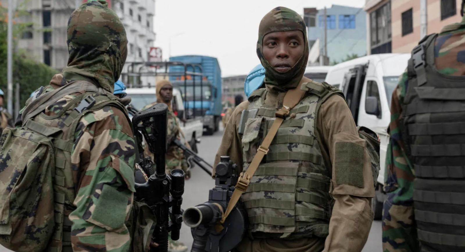 Gunfire and looting in DR Congo city as rebels advance