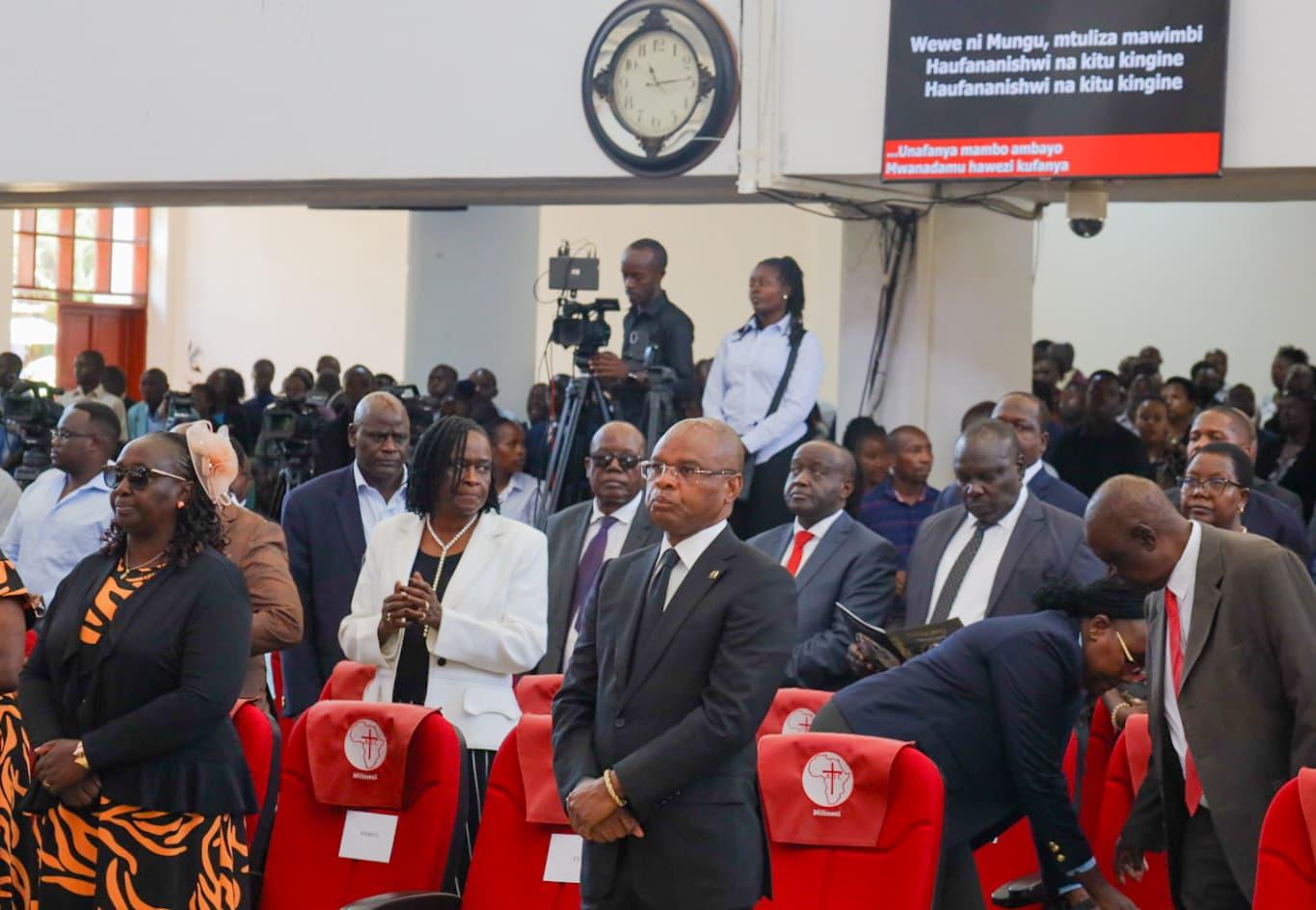 [PHOTOS] Leaders join Cheptumo's family for funeral service