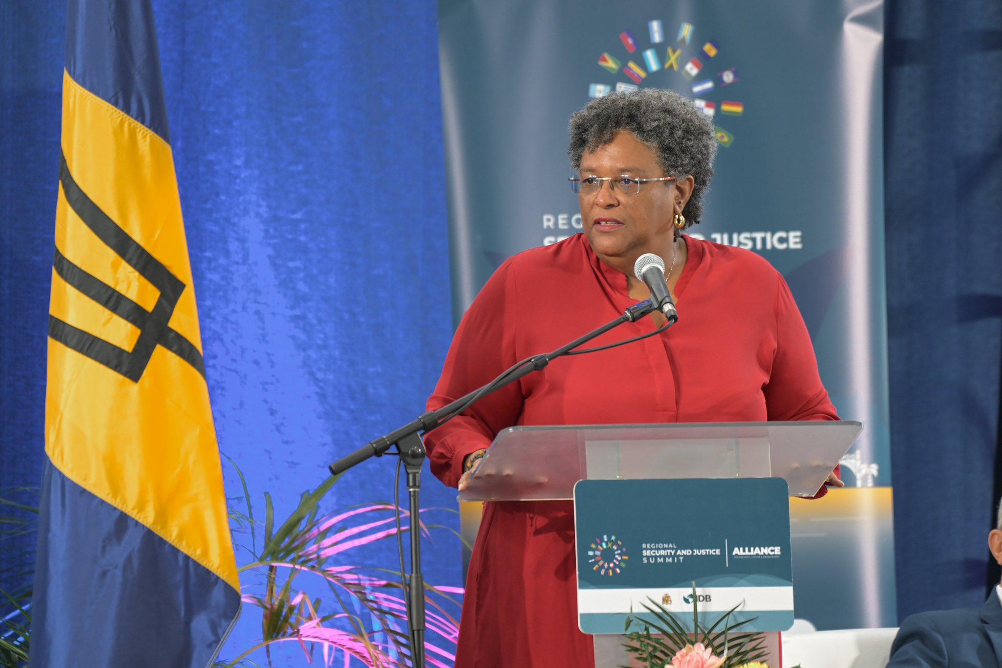 Barbados PM shares dream of a United States of Africa