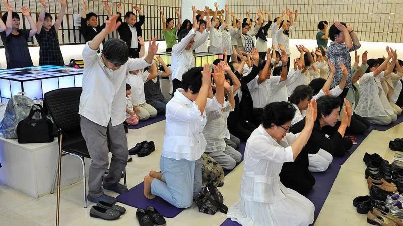 Japan court dissolves controversial 'Moonies' church