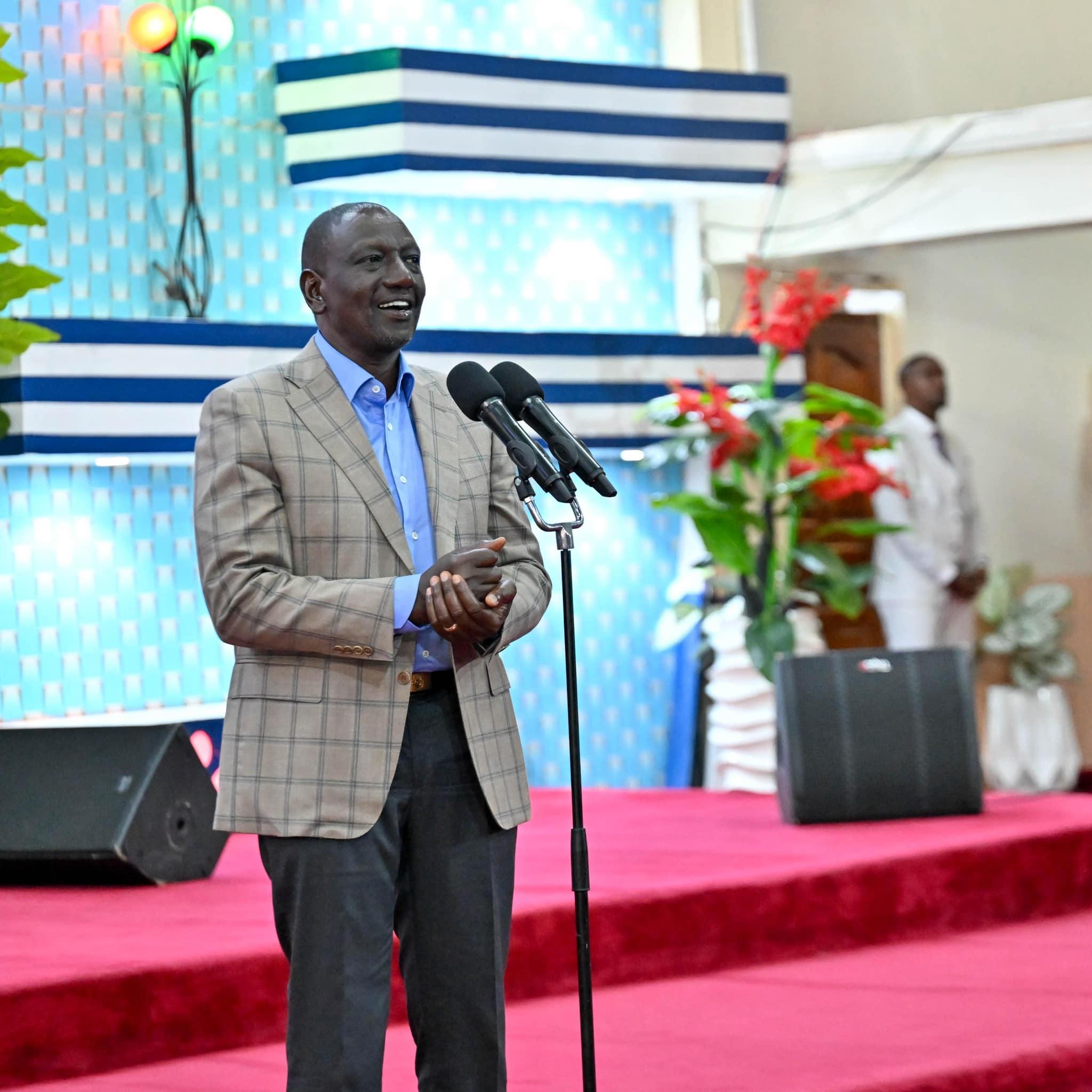 Ruto slams church leaders opposed to his donations