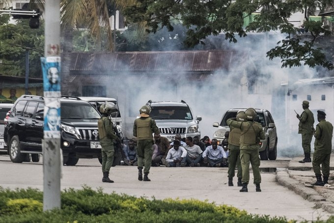 Police in TZ impose nationwide curfew