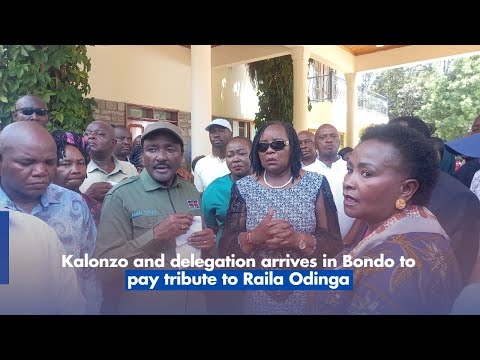 Kalonzo and delegation arrives in Bondo to pay tribute to Raila Odinga
